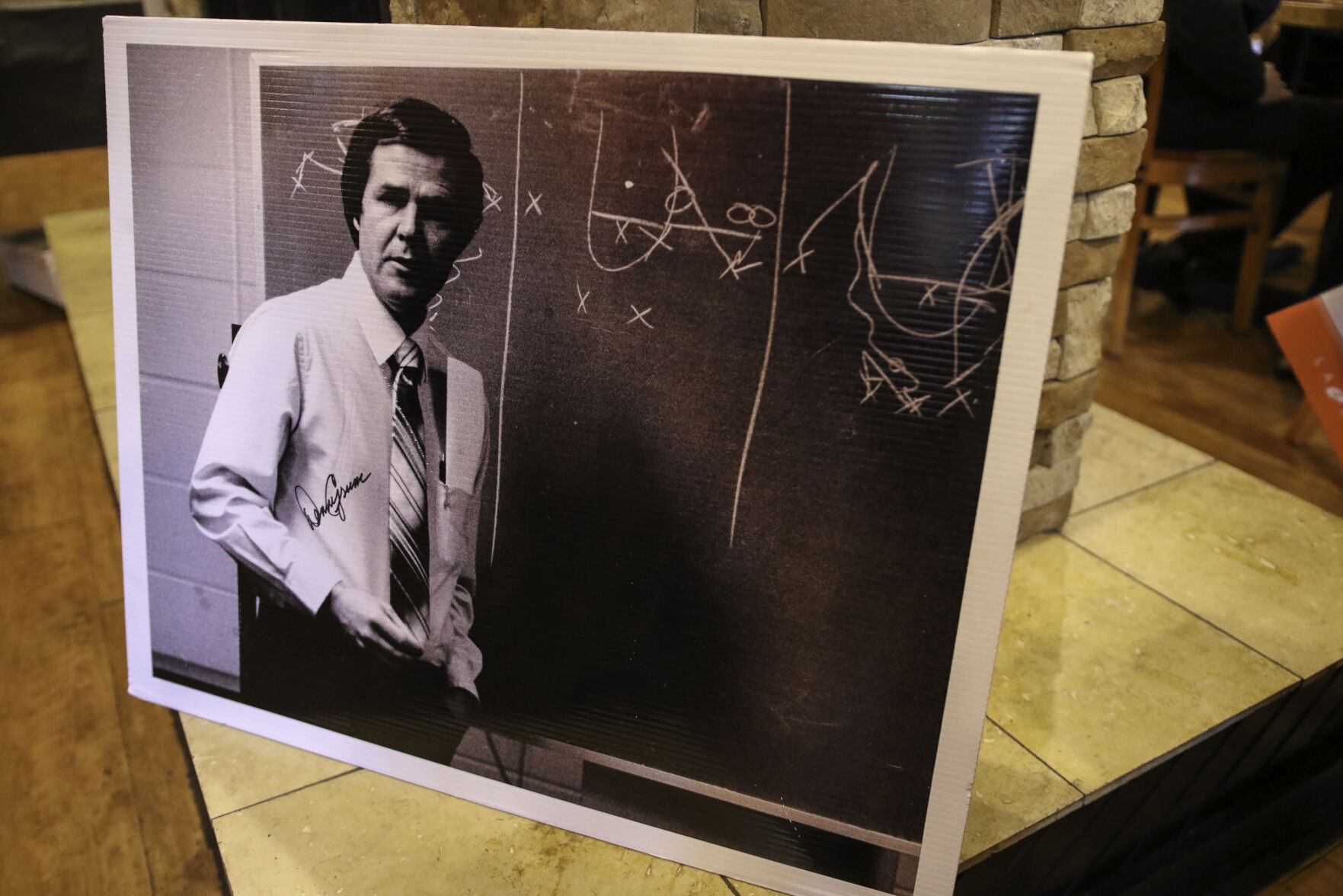 Denny Crum photo